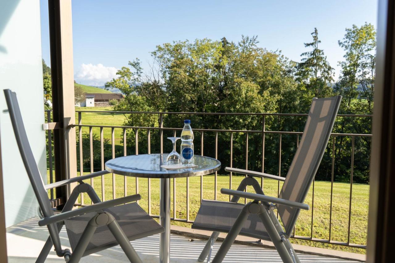 Hotel Roessli Tufertschwil Lütisburg Esterno foto